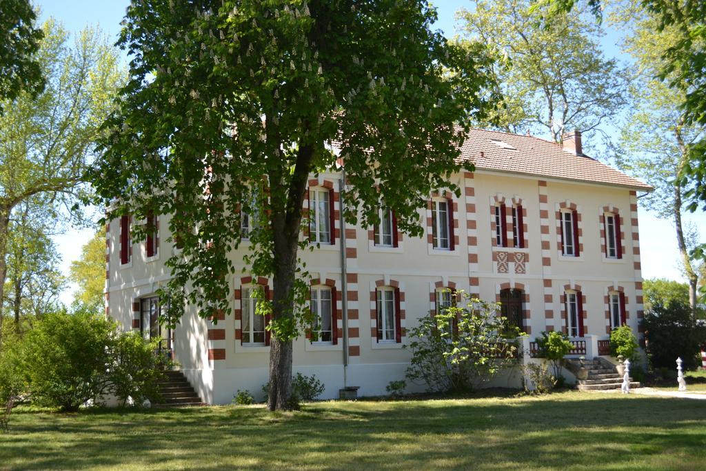 Les Chambres D'Hotes Du Domaine De Lugazaut Vielle-Soubiran Kültér fotó